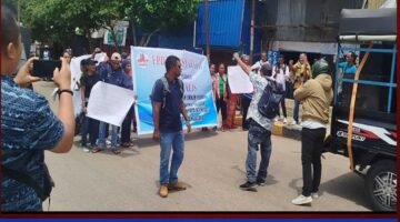 Ulah Oknum Pegawai Kejari TTS, Aliansi Jurnalis Dan FPDT “Serbu” Kejari TTS