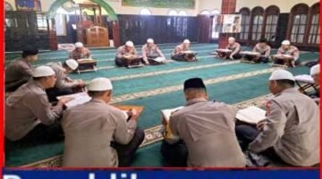 Kompi 2 Batalyon B Pelopor Gelar Tadarus Juz 21 di Masjid Nurul Huda Cipinang