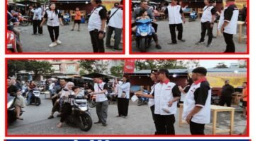 Jelang Buka Puasa, Forkkabi DPRt Cengkareng Timur Bagi Takjil untuk Pengendara di Jalan JB