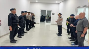 Brimob PMJ Sterilisasi Jelang Kebaktian Rohani, Pastikan Indonesia Arena Senayan Aman.