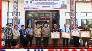 Bupati Bersama Kajari Humbahas Tandatangani Kerjasama Wujudkan WBK dan WBBM .