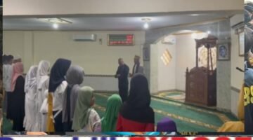 Brimob Polda Metro Jaya Berbagi Kebahagiaan Jumat Penuh Berkah, Santunan Anak Yatim dan Doa Bersama