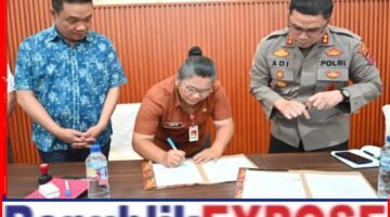 Pemerintah Daerah Bersama Polres Humbahas Tandatangani NPHD Pilkades Serentak.