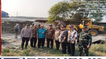 Pemkot Jakarta Barat Tertibkan Aset Milik Pemprov DKI di Duri Kosambi