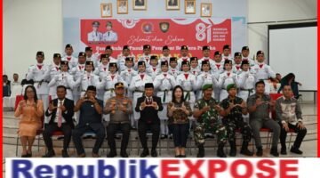 Bupati Humbahas Kukuhkan Paskibraka HUT RI Ke-81 .