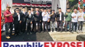 Upacara HUT  ke-81 RI di RW 014 Cengkareng Timur Berlangsung Khidmat, Warga Tampilkan Seni Tradisional