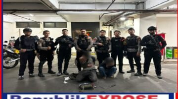 Brimob Polda Metro Jaya Amankan 2 Terduga Begal di Jatinegara, Celurit Disita