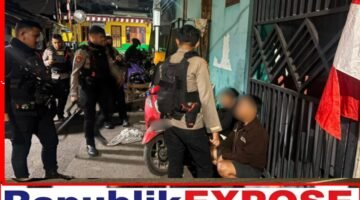 Brimob Polda Metro Jaya Amankan 2 Pemuda Diduga Hendak Tawuran di Lubang Buaya, Celurit Disita