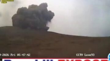 Gunung Anak Krakatau Kembali Erupsi, Abu Vulkanik Terdeteksi hingga Jakarta