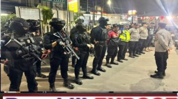 Brimob Polda Metro Jaya Perkuat Patroli Dini Hari, Pastikan Tangerang Tetap Kondusif.