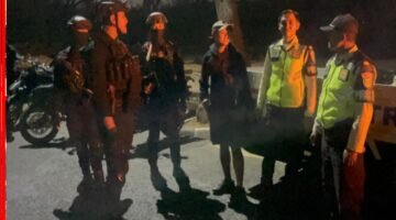 Brimob Polda Metro Jaya Amankan Lokasi Kebakaran Pabrik di Kawasan Lippo Cikarang hingga Menjelang Pagi