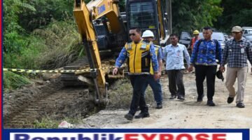 Bupati Humbahas Himbau Pengguna Jalan Doloksanggul – Pakkat Berhati-Hati Karena Tahap Pembangunan.
