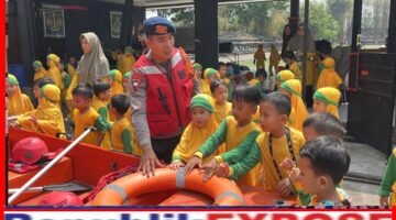 Brimob Polda Metro Jaya Kenalkan Profesi dan Tugas Kepolisian kepada Siswa TK Islam Nida