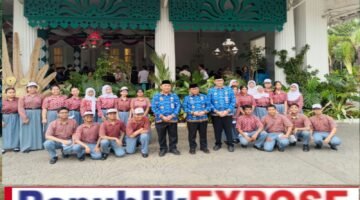 Pemprov DKI Gelar Upacara Sumpah Pemuda ke-98, Gubernur Pramono Serahkan Bantuan Pemutihan Ijazah Rp4,67 Miliar